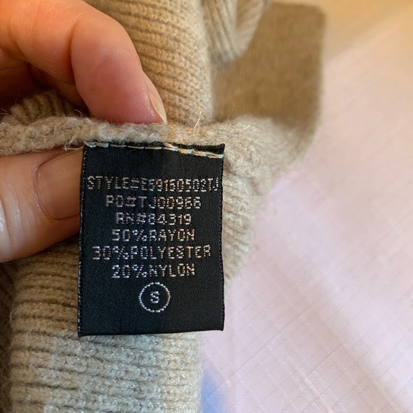 Cyrus Very Warm Cardigan Women’s Size Small Oatmeal Color Open Front - Picture 8 of 8